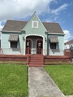 1st image of 4006 Piedmont Dr