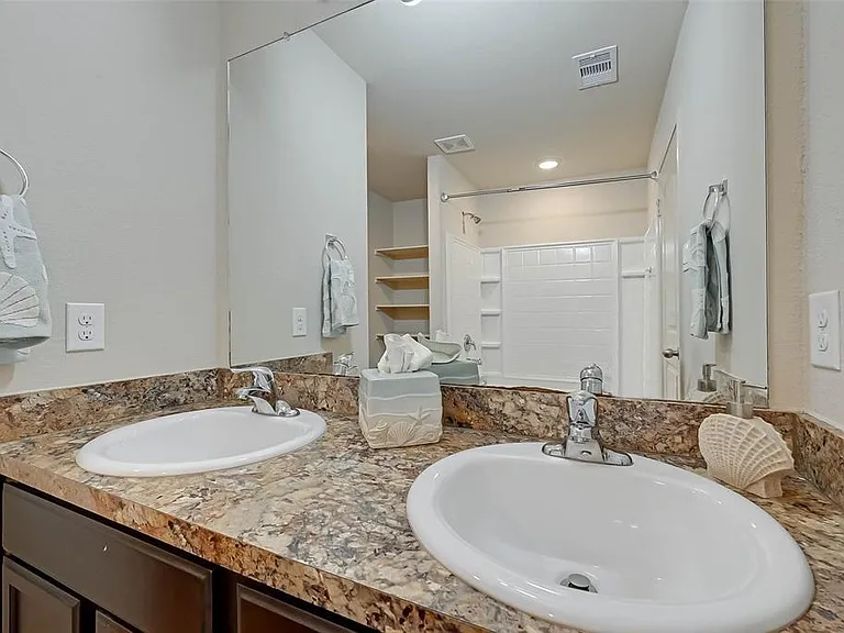 1415 Rodeo Cattle Ln — Photo 13