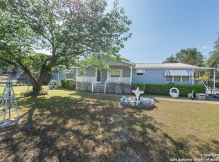 816 Canyon Bnd, Canyon Lake, TX 78133