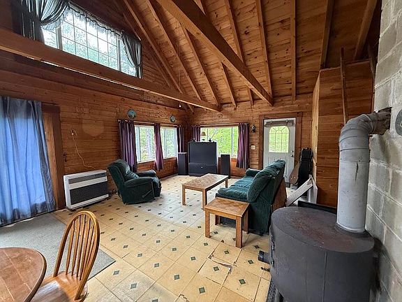 3rd image of 63 Rolands Way