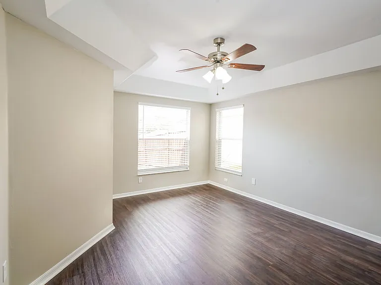 6023 Sand Key Ln — Photo 9