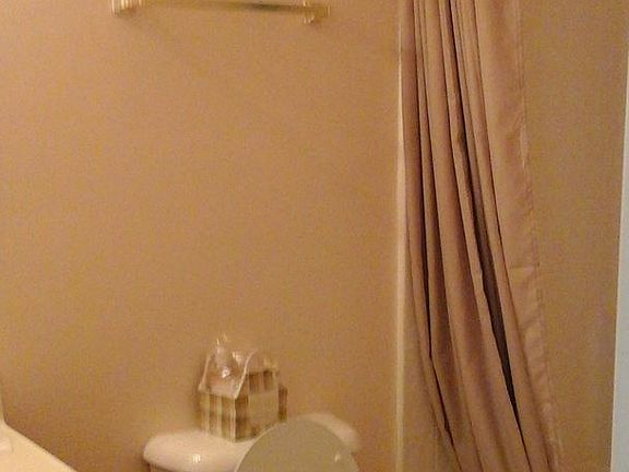 4th image of 103 Dove Ct
