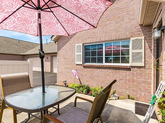 5th image of 4004 Malbec Dr #11