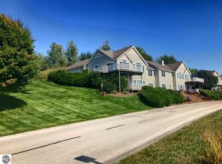 3015 Crown Ridge Dr, Traverse City, MI 49685