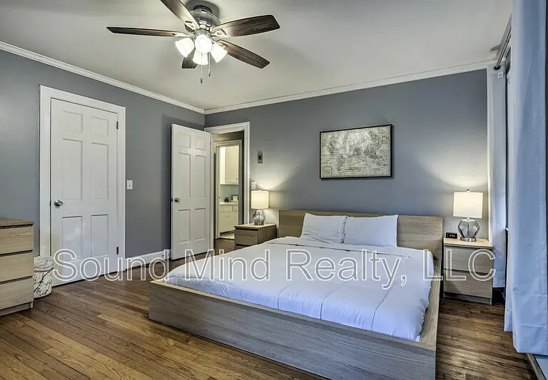 144 Parkwood Cir — Photo 16