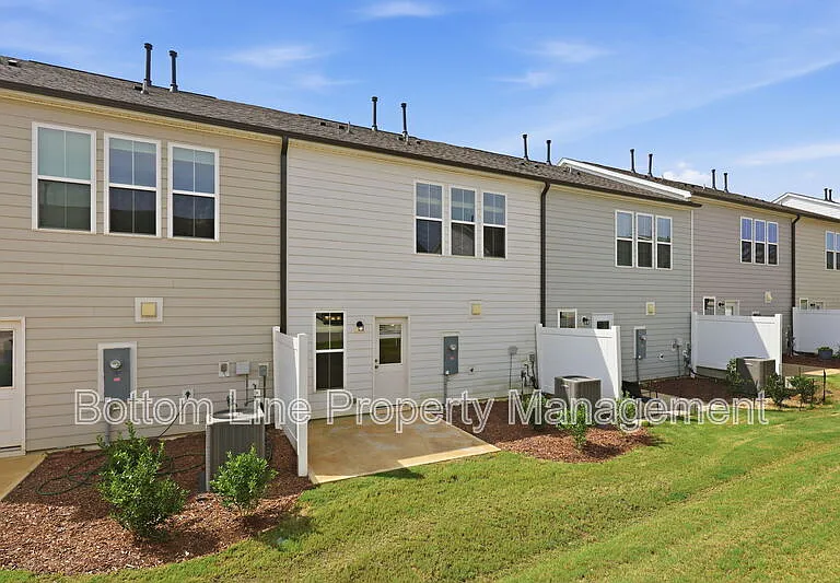 460 Glen Clova Dr — Photo 48