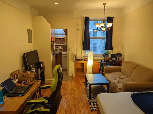 Rented by Manhattan Flats | media 1