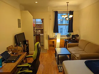 Rented by Manhattan Flats