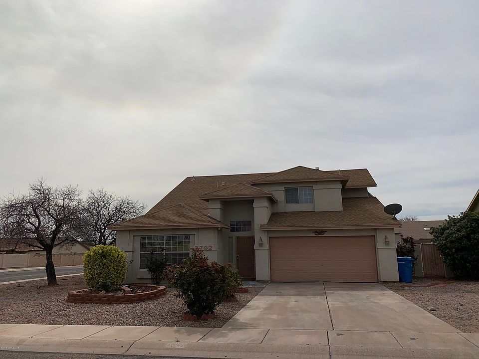 1st image of 2792 Thunderbird Dr
