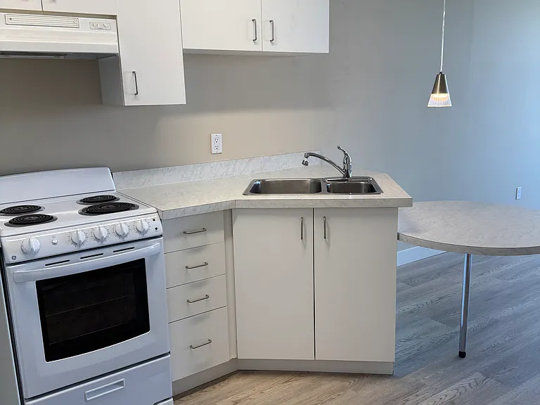 3528 Vanness Ave — Photo 22