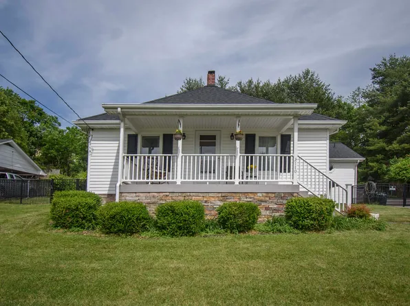 2110 4th St, Radford, VA 24141