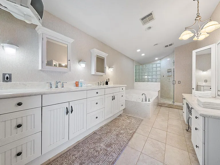 8538 SE Coconut St — Photo 28