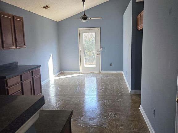 3rd image of 235 Baybrook Cir