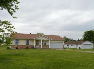 5402 Old Gutermuth Rd, Saint Charles, MO 63304
