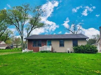 752 N Clark St, Nappanee, IN, 46550