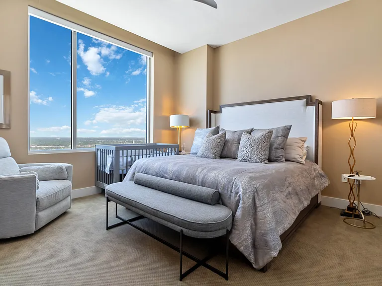 610 E Market St #2915 — Photo 17