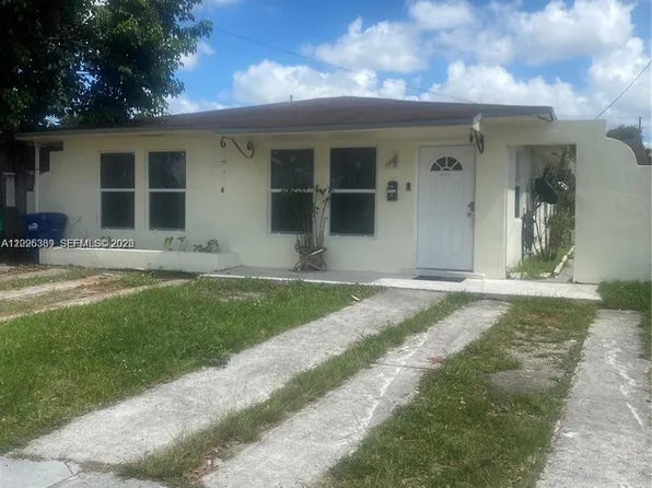 11122 SW 7th St, Sweetwater, FL 33174