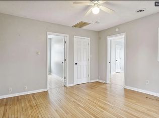 910 Charles Ave #2, Saint Paul, MN 55104