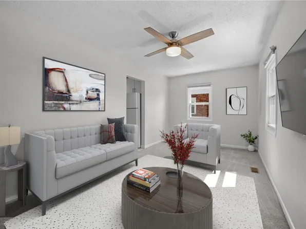 2217 Searle St, Des Moines, IA 50317