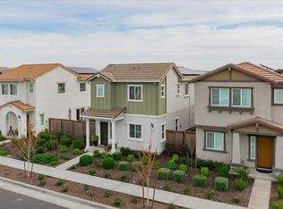 1017 San Anselmo Ln, Roseville, CA 95747