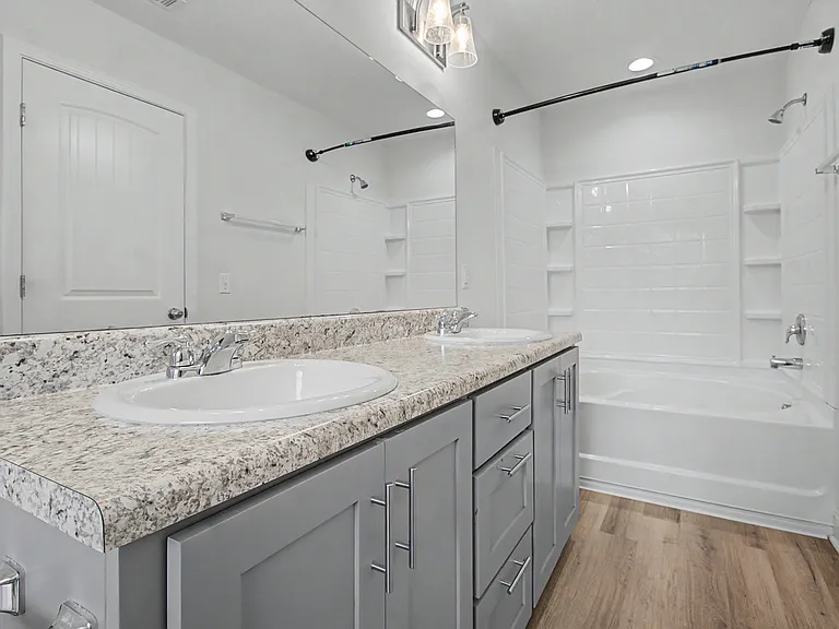 1246 Grayson Ave — Photo 25