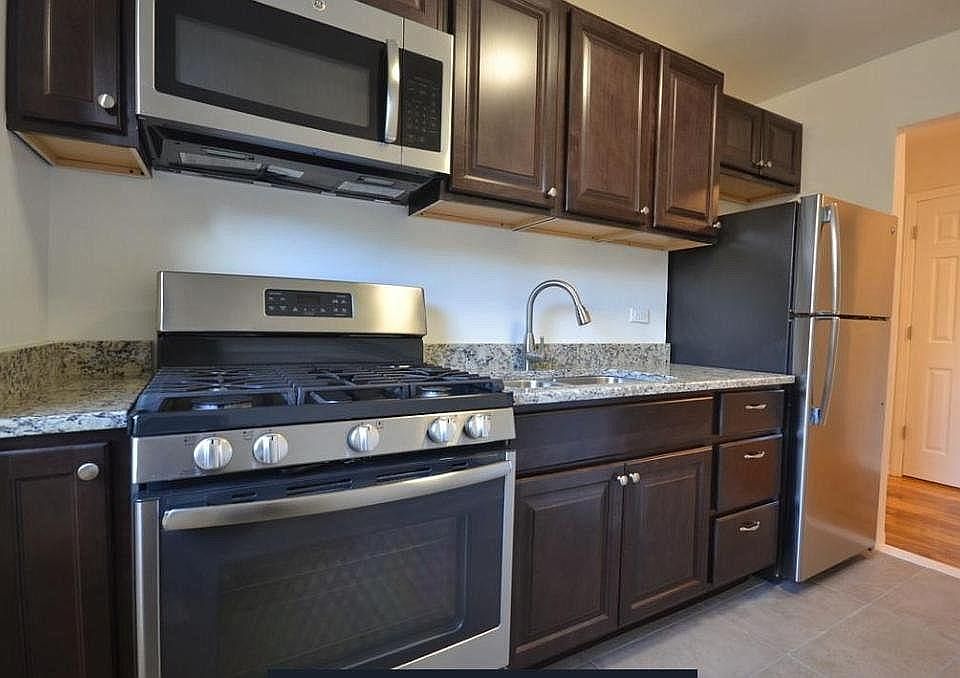 1st image of 14749 72nd Dr APT 3B