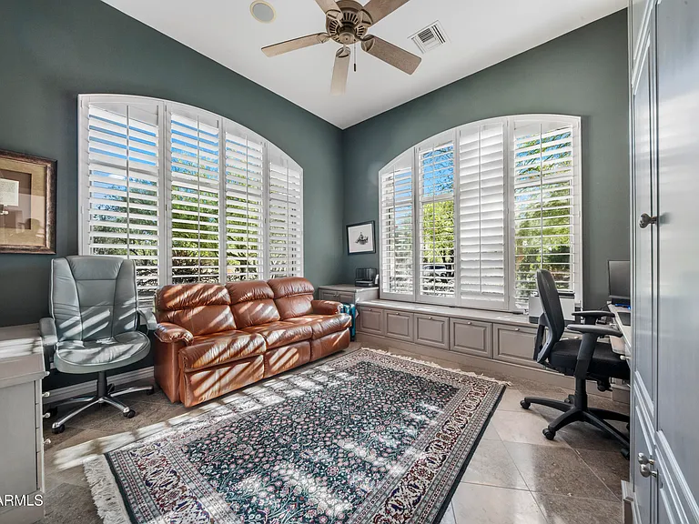8350 E Via Del Sol Dr — Photo 33
