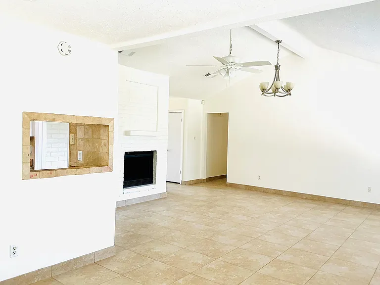 16719 Maplemont Dr — Photo 9