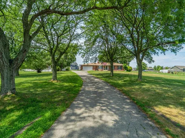 231 W 500 N, Valparaiso, IN 46385
