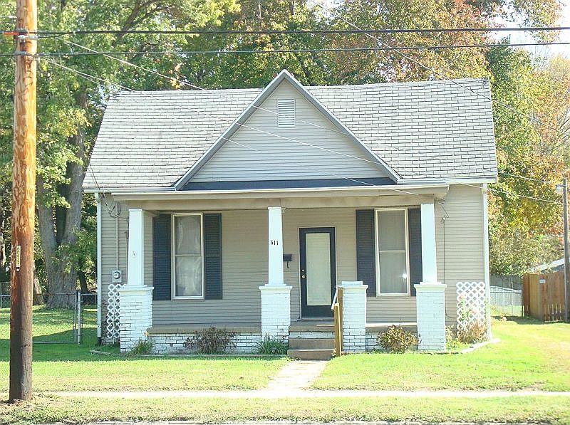 2nd image of 411 N 3rd St