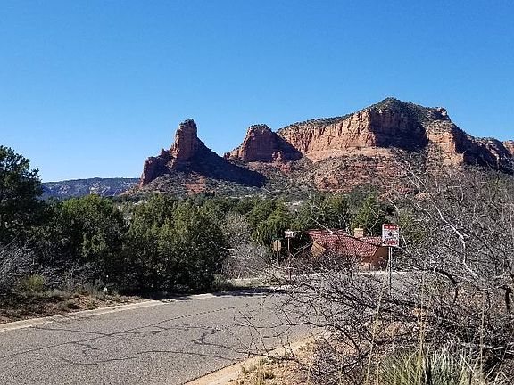 5th image of 150 Pinon Woods Dr