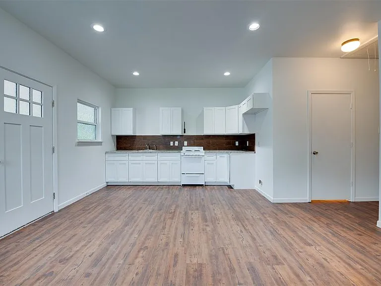 1413 Egypt St #D — Photo 16