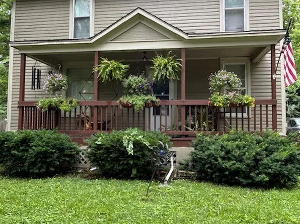 1617 Kentucky St, Lawrence, KS 66044