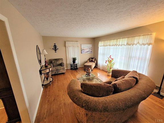 5th image of 1171 Sheffield Dr