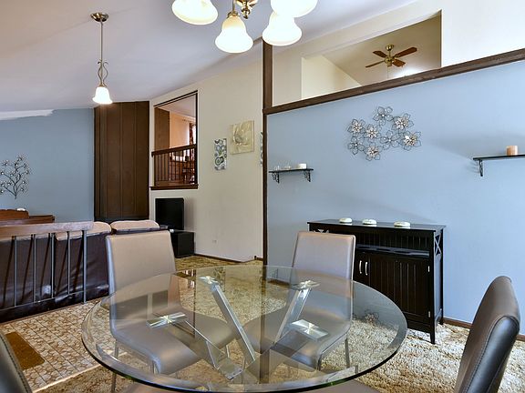4th image of 21 Elmwood Sq