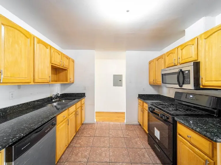 55 Western Ave #2 — Photo 9