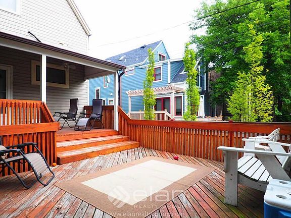2nd image of 1851 W Larchmont Ave