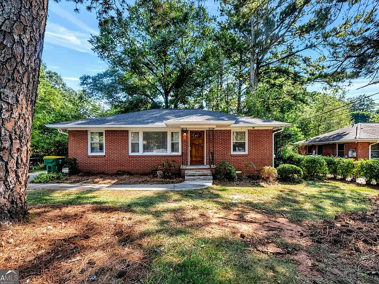 1131 Stoneybrook Rd — Photo 24