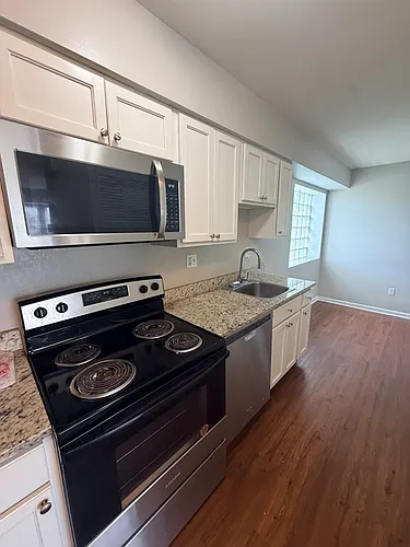 204 Cherry St Photo 1
