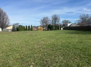 S Salt Pond Ave, Marshall, MO 65340