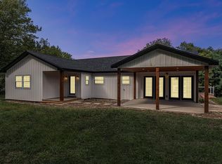 30 Snake Hill Rd, Morgantown, WV 26508