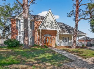 910 Montview Dr, Katy, TX 77450