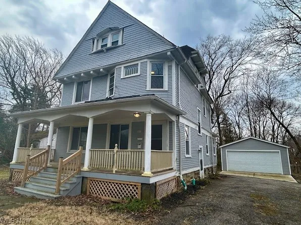 18112 Chagrin Blvd, Shaker Heights, OH 44122