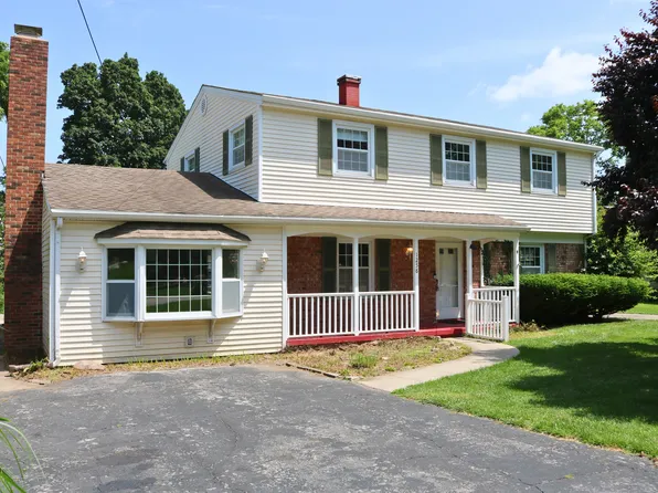 1258 W Country Club Rd, Crawfordsville, IN 47933