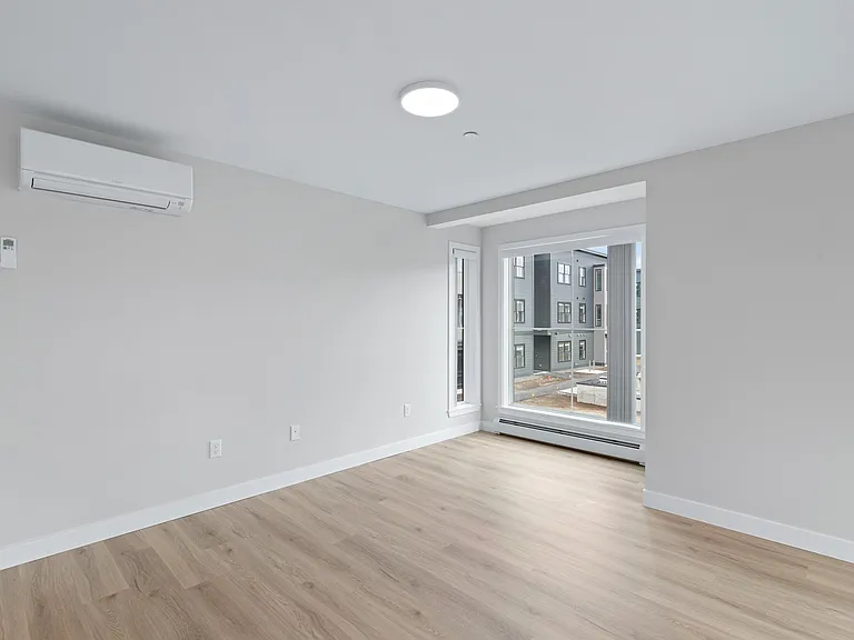 28 Hackamore Ave — Photo 32