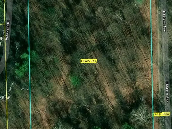 147 Eastern Ave, Allegan, MI 49010