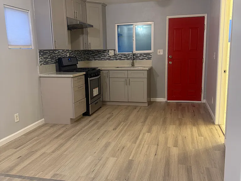 44945 Foxton Ave — Photo 7