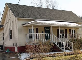 207 W 4th St, Cherryville, NC 28021