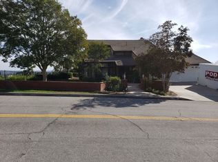 1068 Sunset Bluff Rd, Walnut, CA 91789