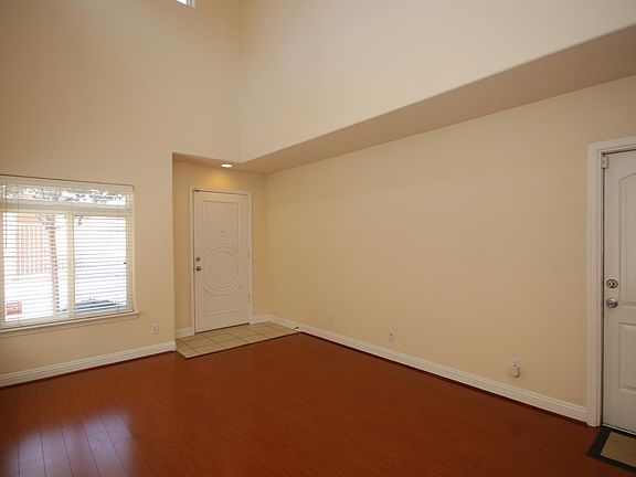 5th image of 1431 S Marengo Ave APT C